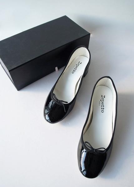 repetto Camille パテントレザーパンプス